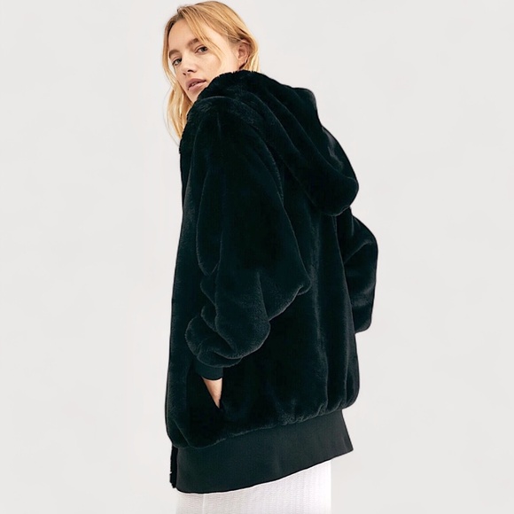 FREE PEOPLE Turn Up Hooded Faux Mink Fur Oversized Teddy Bomber Jacket Black - Picture 5 of 16